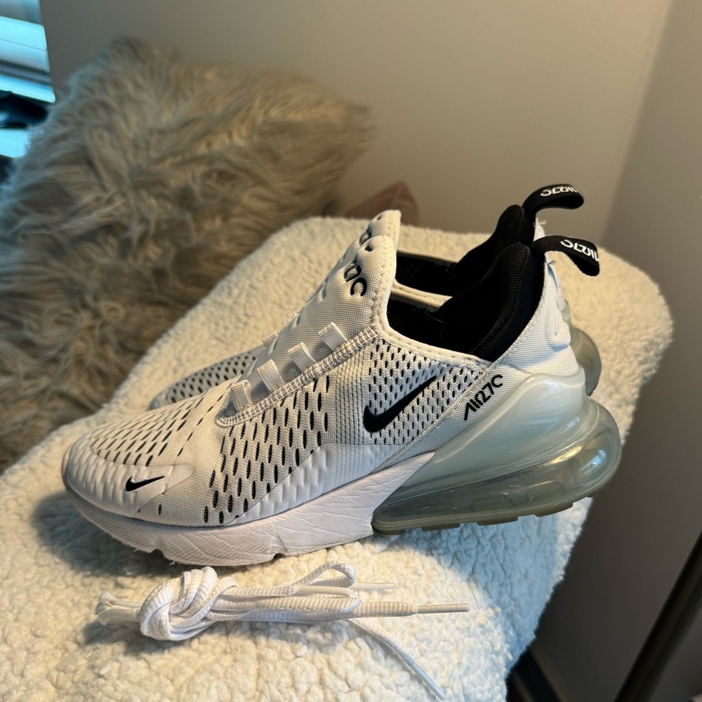 Women’s Nike Air Max 170 size 8.5. Good condition